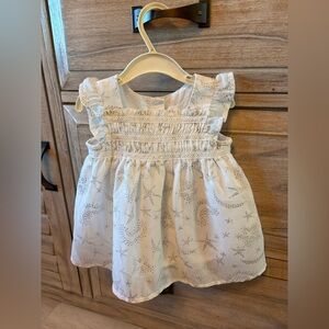 Baby Gap Girls Ivory Starts Moon Gold Smocked Dress Size 3-6 Months